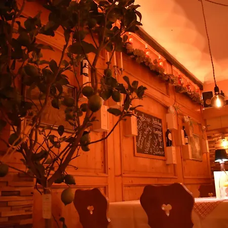克拉维特贝姆酒店 招待所 2*